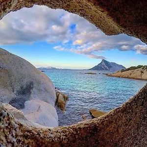 Casa Tavolara Porto San Paolo (Sardinia)
